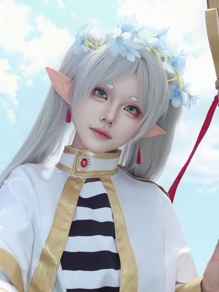 ảnh cosplay frieren anime cực hot