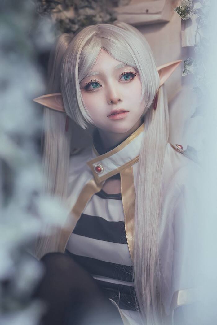 ảnh cosplay frieren anime hot ngầu