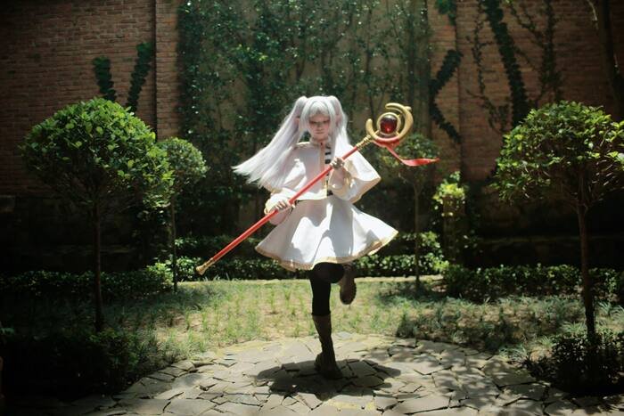ảnh cosplay frieren anime siêu hot