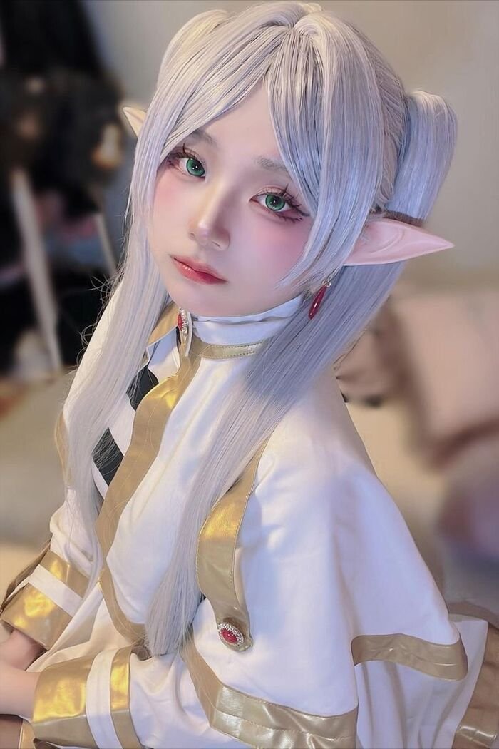 ảnh cosplay frieren cực hot