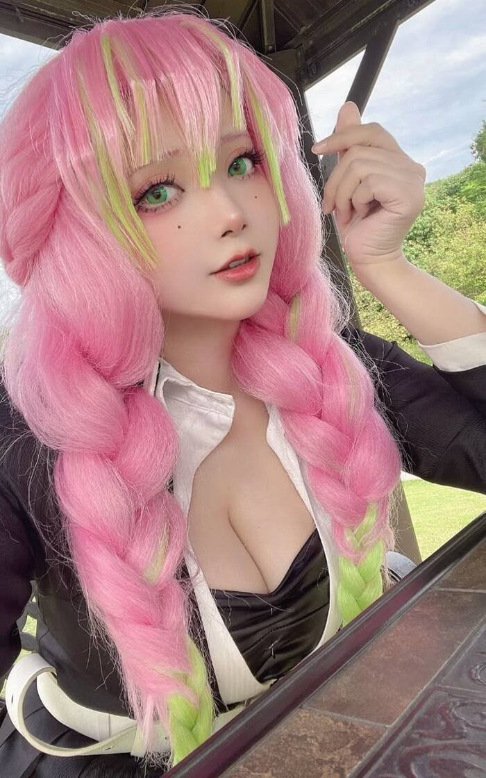 ảnh cosplay mitsuri hot xinh