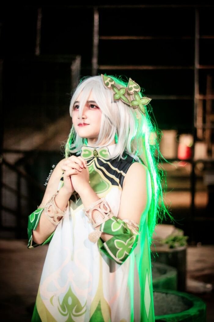 ảnh nahida cosplay hot