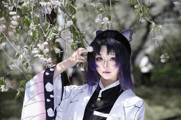 ảnh shinobu cosplay cool ngầu