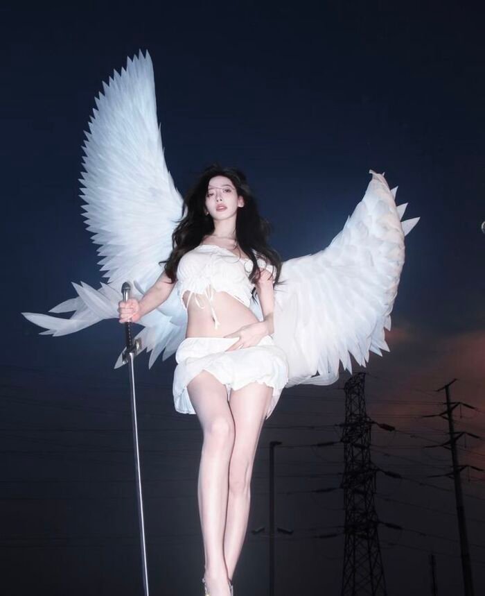 ảnh cosplay thiên thần hot trend