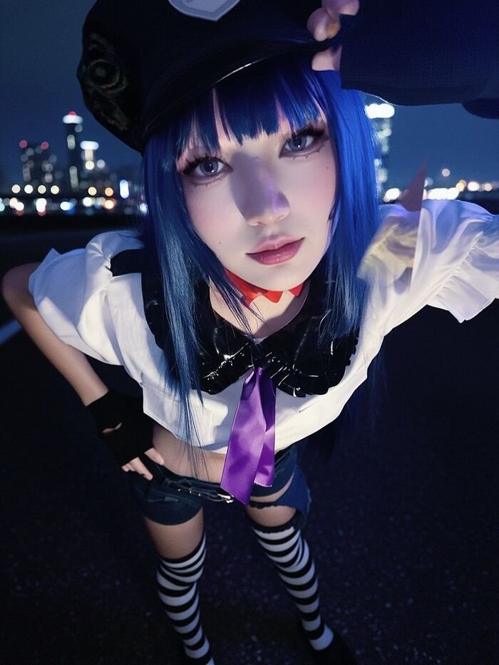 cosplay cảnh sát đẹp trend