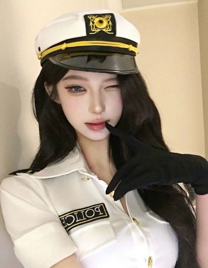 cosplay cảnh sát siêu cute