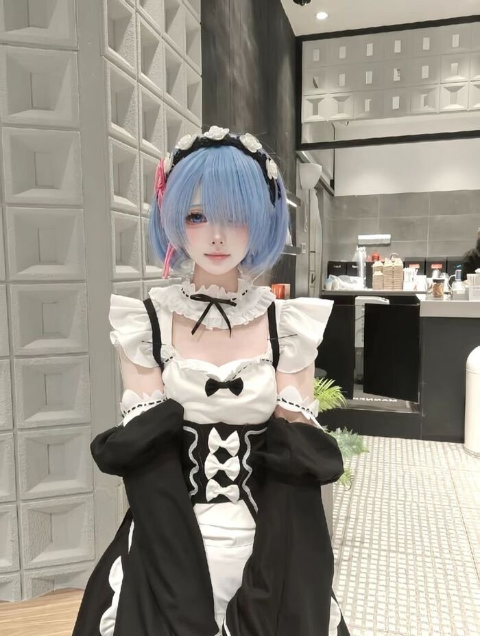 cosplay hầu gái cute