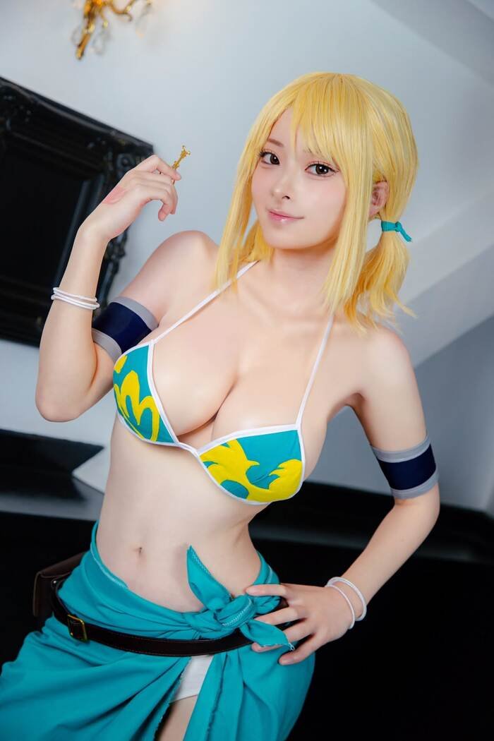 cosplay lộ hàng hot ngầu