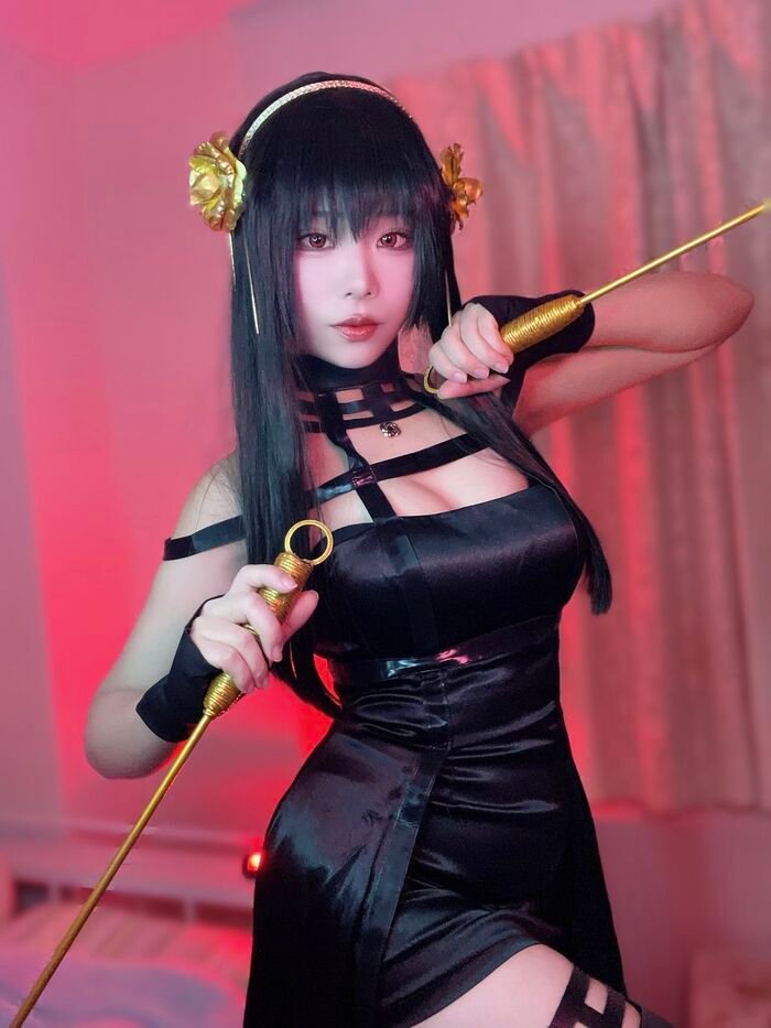 cosplay lộ hàng siêu ngầu