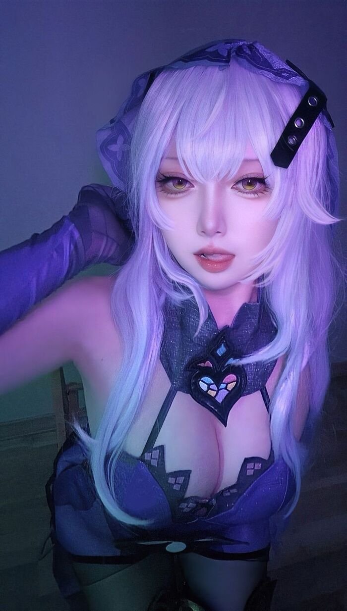 cosplay lộ hàng slay siêu hot