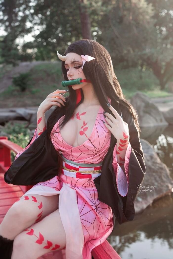 cosplay lộ hàng slay siêu ngầu