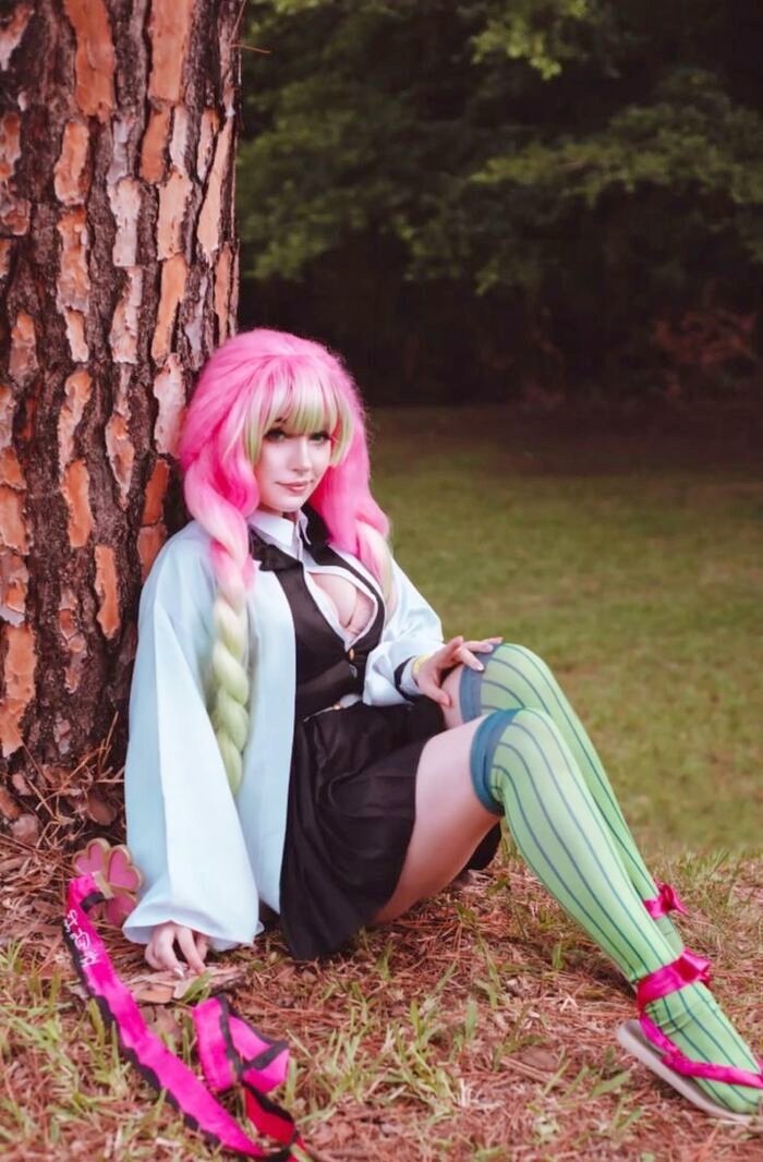 cosplay luyến trụ cực xinh