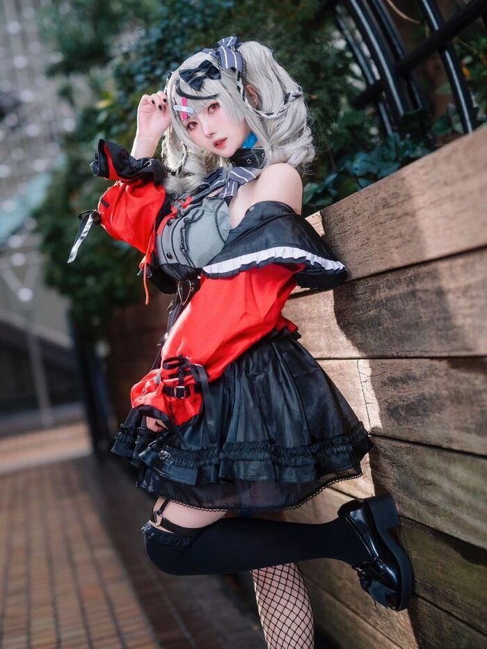 cosplay phù thủy cool ngầu