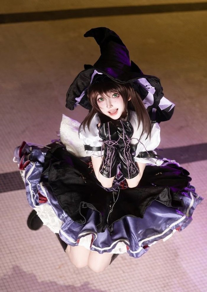 cosplay phù thủy siêu ngầu