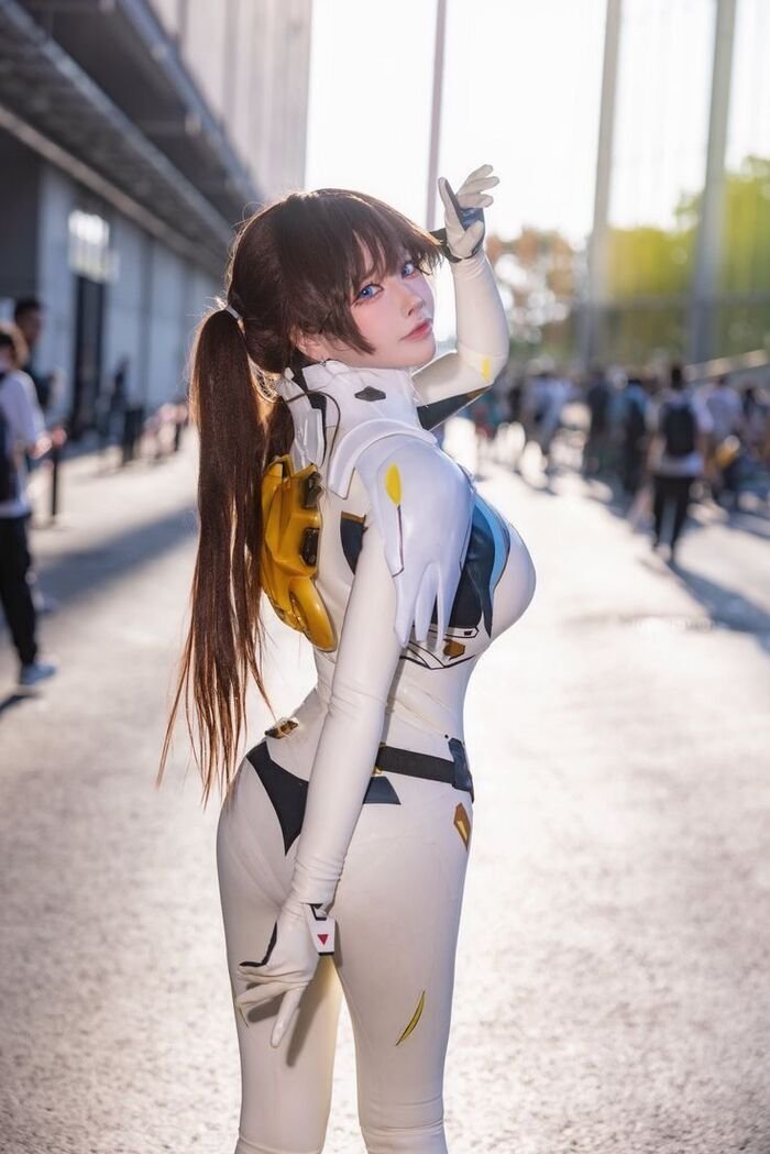 cosplay siêu nhân sexy