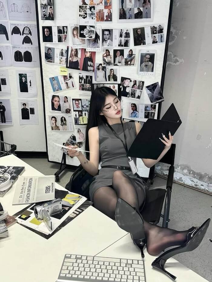 cosplay thư ký đẹp ngầu